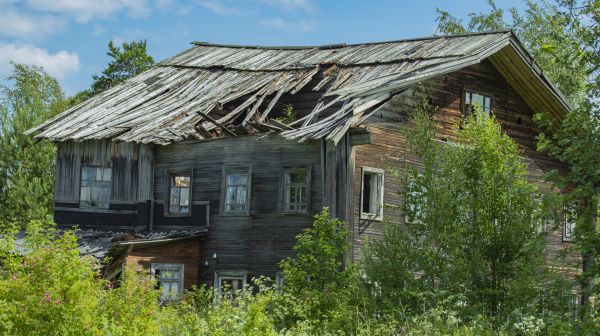 Cottage Demolition in Bountiful